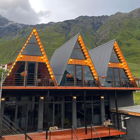 Pyramid Kazbegi Ξενοδοχείο Εξωτερικό φωτογραφία
